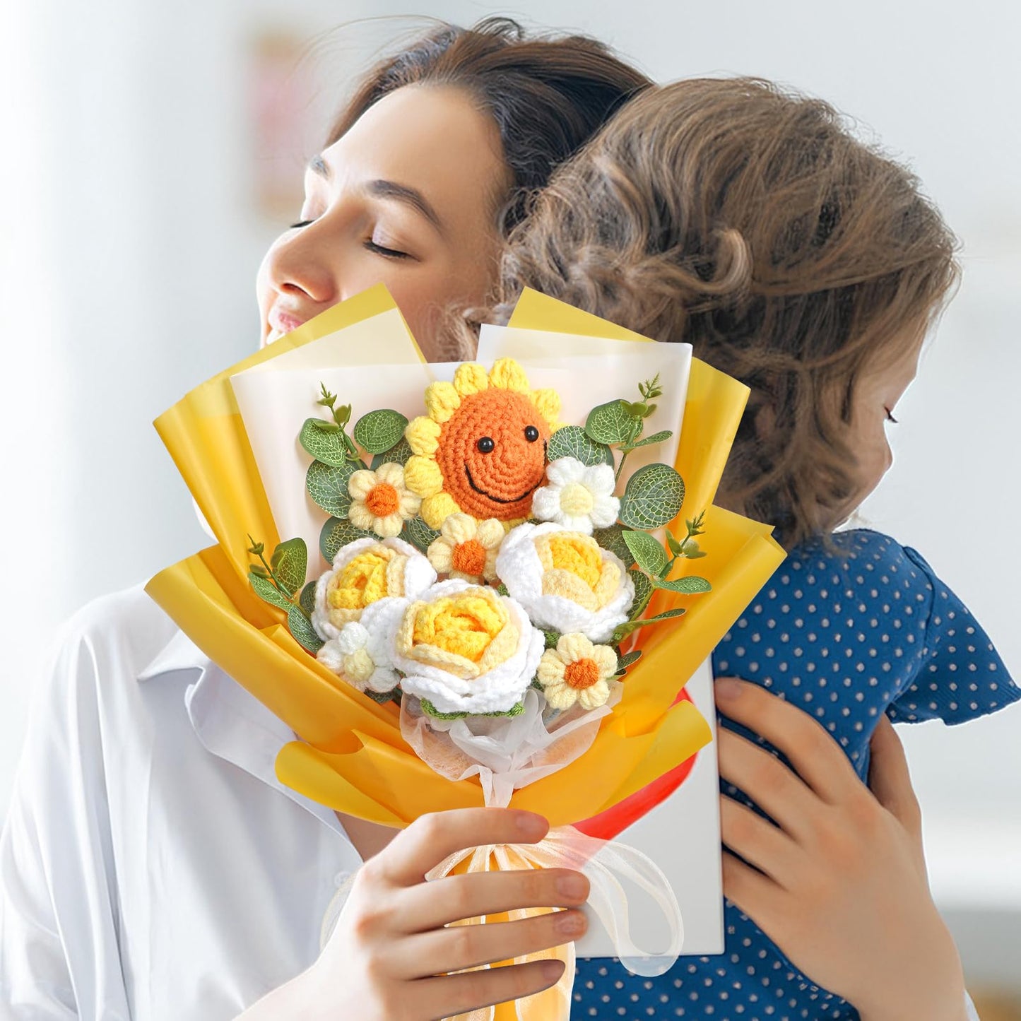 UXORSN Yellow Crochet Flower Bouquet for Mom Artificial Sunflower Finished Handmade Knitted Bouquet Preserved Flowers Fake Rose Crochet Kits Gift for Birthday Anniversary Graduation