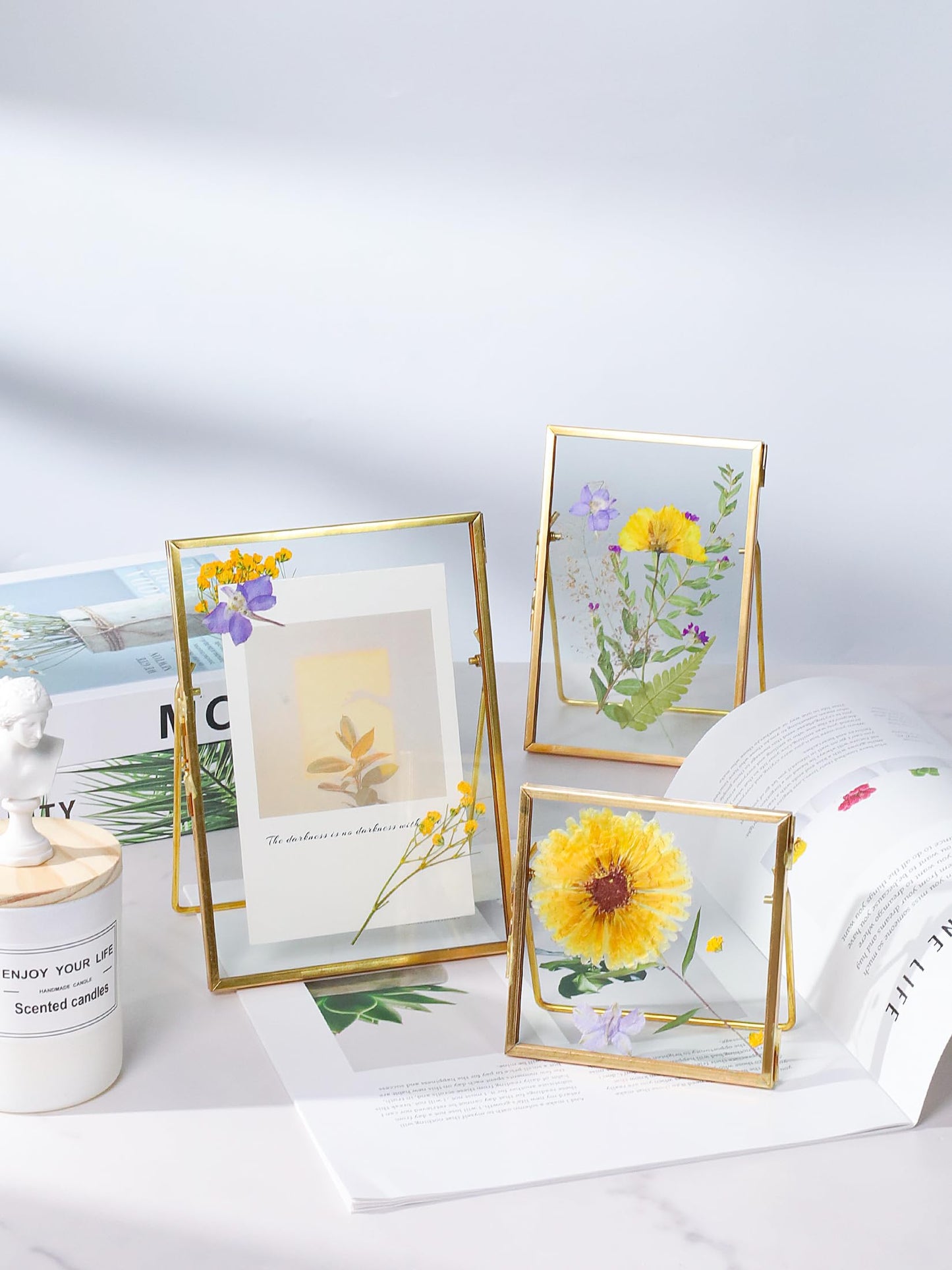 REDHUGO Glass Frame for Pressed Flowers Handmade, Double Glass Floating Picture Frame Set, Brass Photo Frame, Standing Frame Set, Small Picture Frame, Gifts for Family, 4×4", 4×6", 5×7", Gold