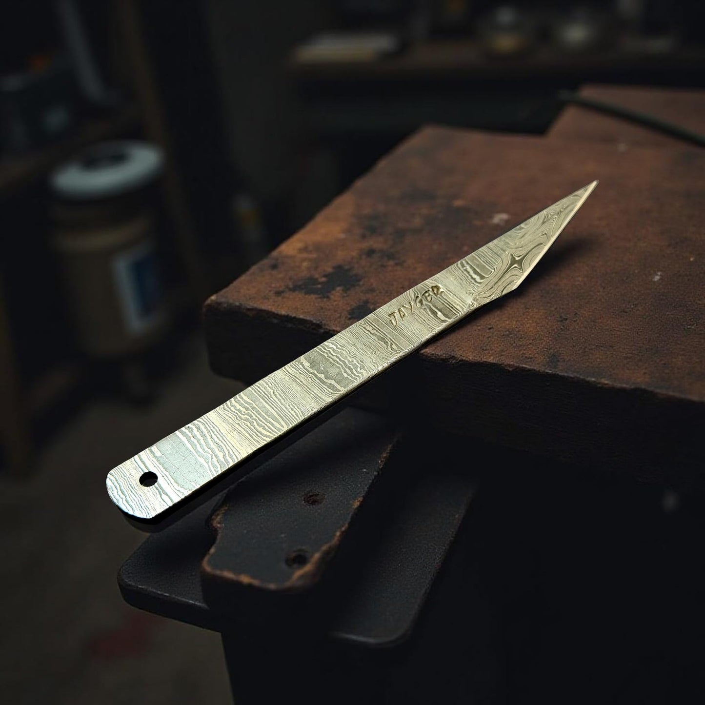 Handmade Kiridashi Knife – Precision Japanese Marking Tool – Damascus Steel Blade – Compact Craft & Carving Knife for Woodworking, Leatherwork, DIY & Artisan Use