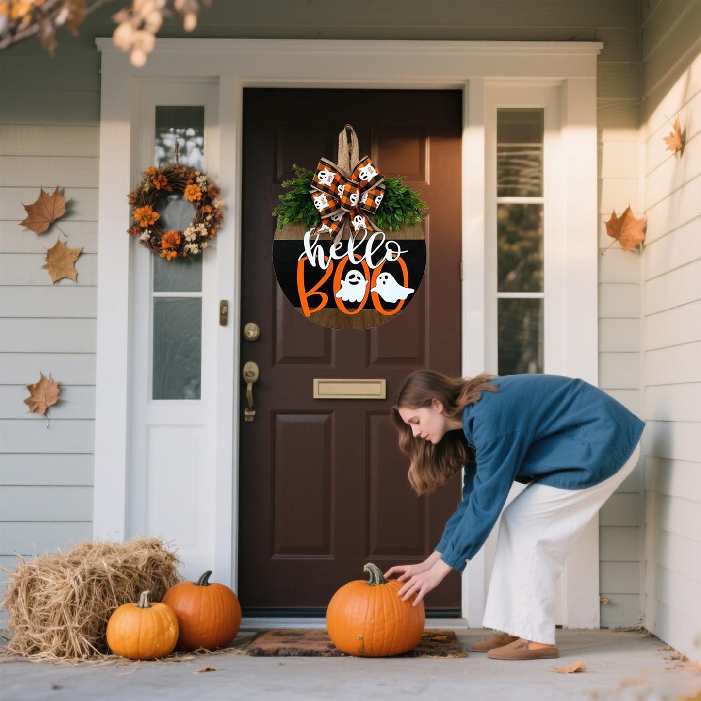 Cute Halloween Ghost Door Hanger Sign, Wooden Welcome Wreath for Front Door Farmhouse Porch Outdoor Wall Decor