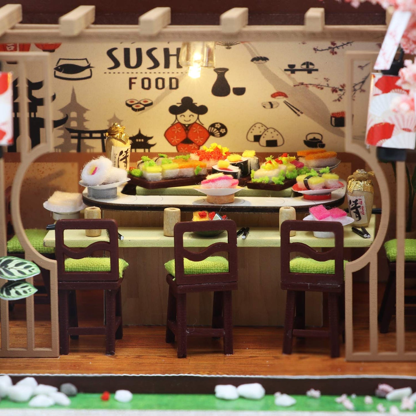 MAGQOO Miniature Dollhouse Kit DIY Dollhouse Kit DIY House Kit Wooden Mini Doll House Kit Creative Room with Dust Cover(Sushi)