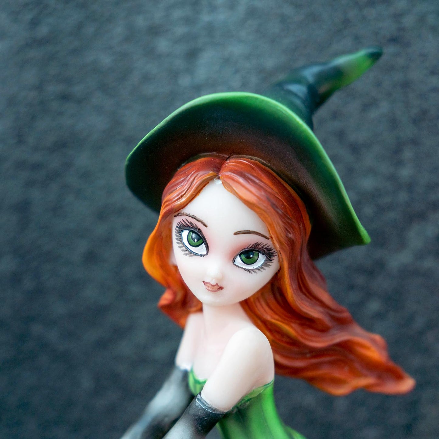 Enchanted Green Witch Resin Statue - Riding Broom Flying Style Figurine, Whimsical Gothic Witchcraft Decor, Fantasy Collectible for Halloween, Christmas & Home Office, Unique Wiccan Altar Accent Gift