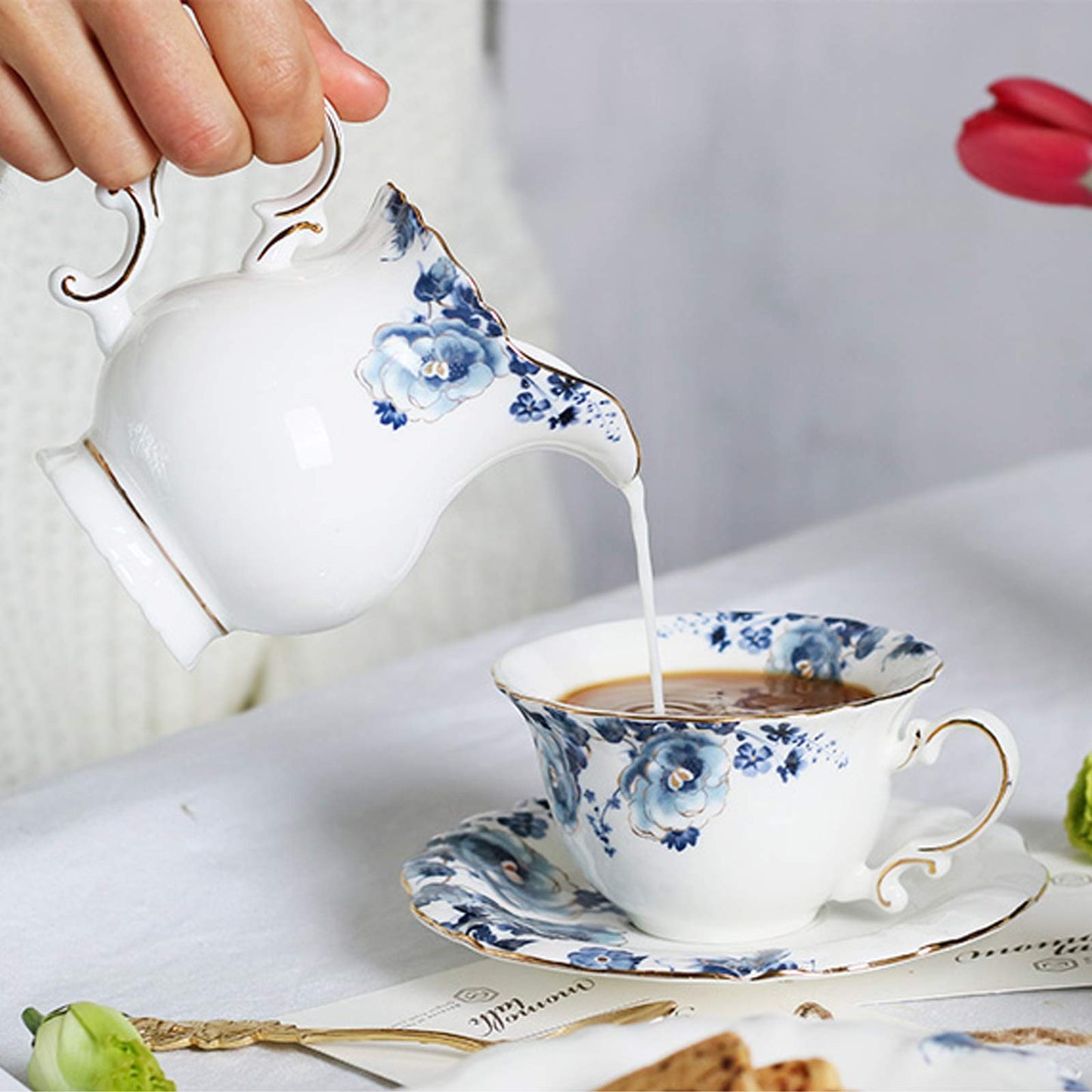 fanquare 21 Pieces Blue Rose British Afternoon Tea Set, Romantic Wedding Birthday Gift Tea Set, Porcelain Coffee Set for Adults
