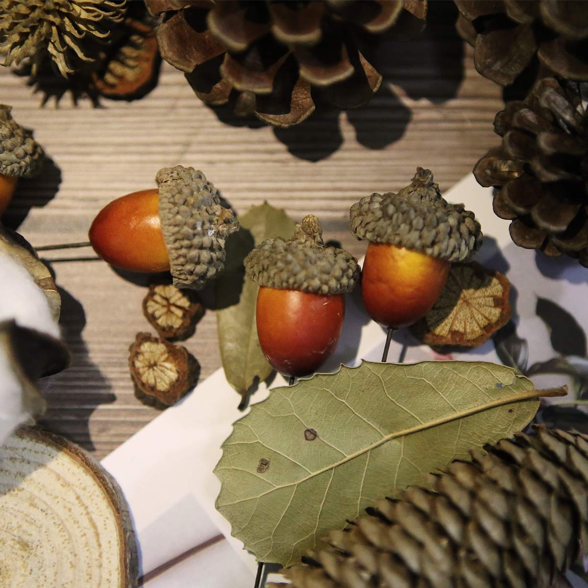 Apol Total 120 Pcs Artificial Acorns and Natural Pinecones Ornament Set for Home House Christmas Decoration Photo Props