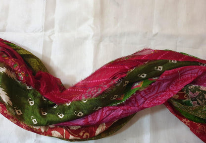 Recycled Silk Sari Ribbon Yarn Patchwork Fabric Strips, 21 Yards 21 Strips Handmade Yarn for Weaving, Knitting, Crochet, Mixed Media Art, Macramé, Gift Wrapping (Henna Maroon, Set of 21)