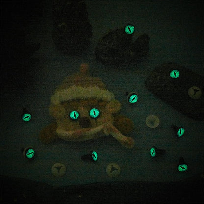 PH PandaHall 14mm Craft Safety Eyes, 20PCS Glow in The Dark Crochet Eyes Luminous Dragon Eyes Plastic Craft Crochet Eyes with Tray for DIY Crochet Stuffed Animal Teddy Bear Halloween Decor Making