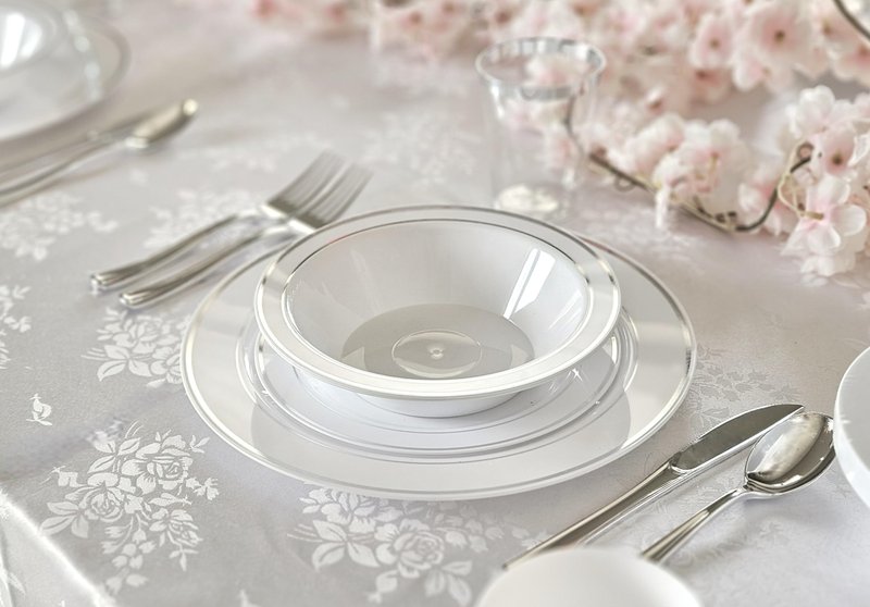 OCCASIONS 120 Plates Pack, Heavyweight Disposable Wedding Party Plastic Plates (7.5'' Appetizer/Dessert Plate, White & Silver Rim)