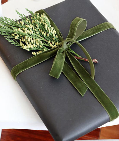 Utehilly Olive Green Christmas Velvet Ribbon for Tree, Gift Wrapping, Flower Bouquet, Wreath Decorations, Bow Making 5/8'', 25 Yards