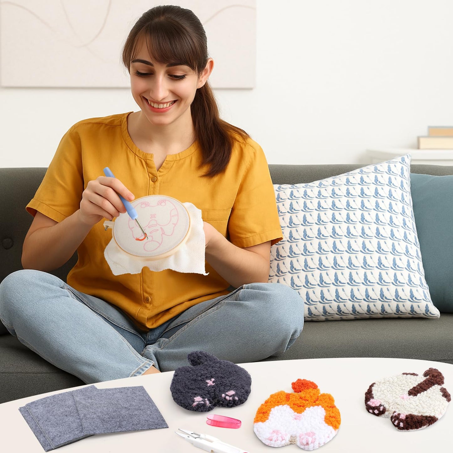 Vesici 6ps Cat Bum Punch Needle Kit, 6 Patterns Cat Butt Punch Coaster, Fun Woven Creative Coasters for Adult Beginners, Coasters Kit with Adhesive Felt, Yarns, Embroidery Hoop, Instruction
