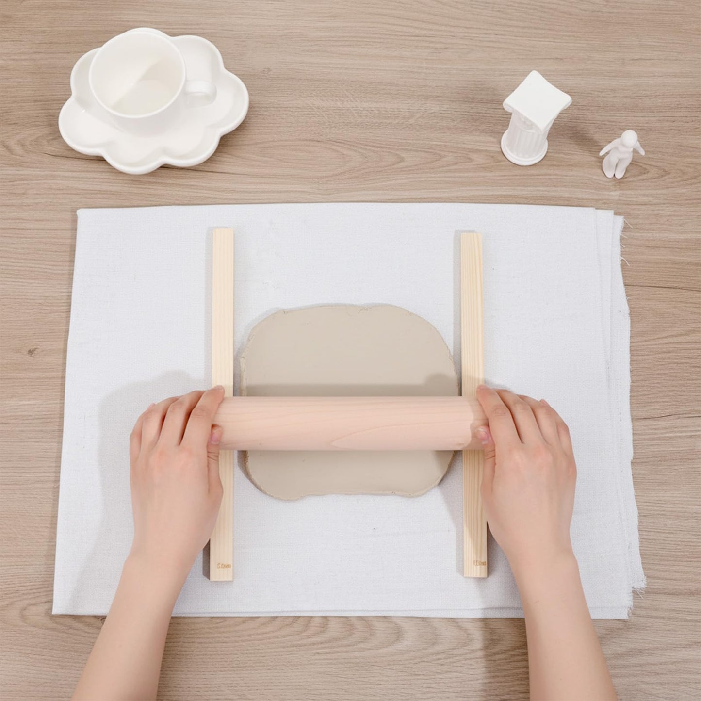 mekueeex 12 Pcs Polymer Clay Tools Set with Bamboo Clay Rolling Pin, 5-Size Guide Rails & Linen Mat - Essential Pottery Tools and Supplies for Sculpting, Pottery Wheel & DIY Crafts