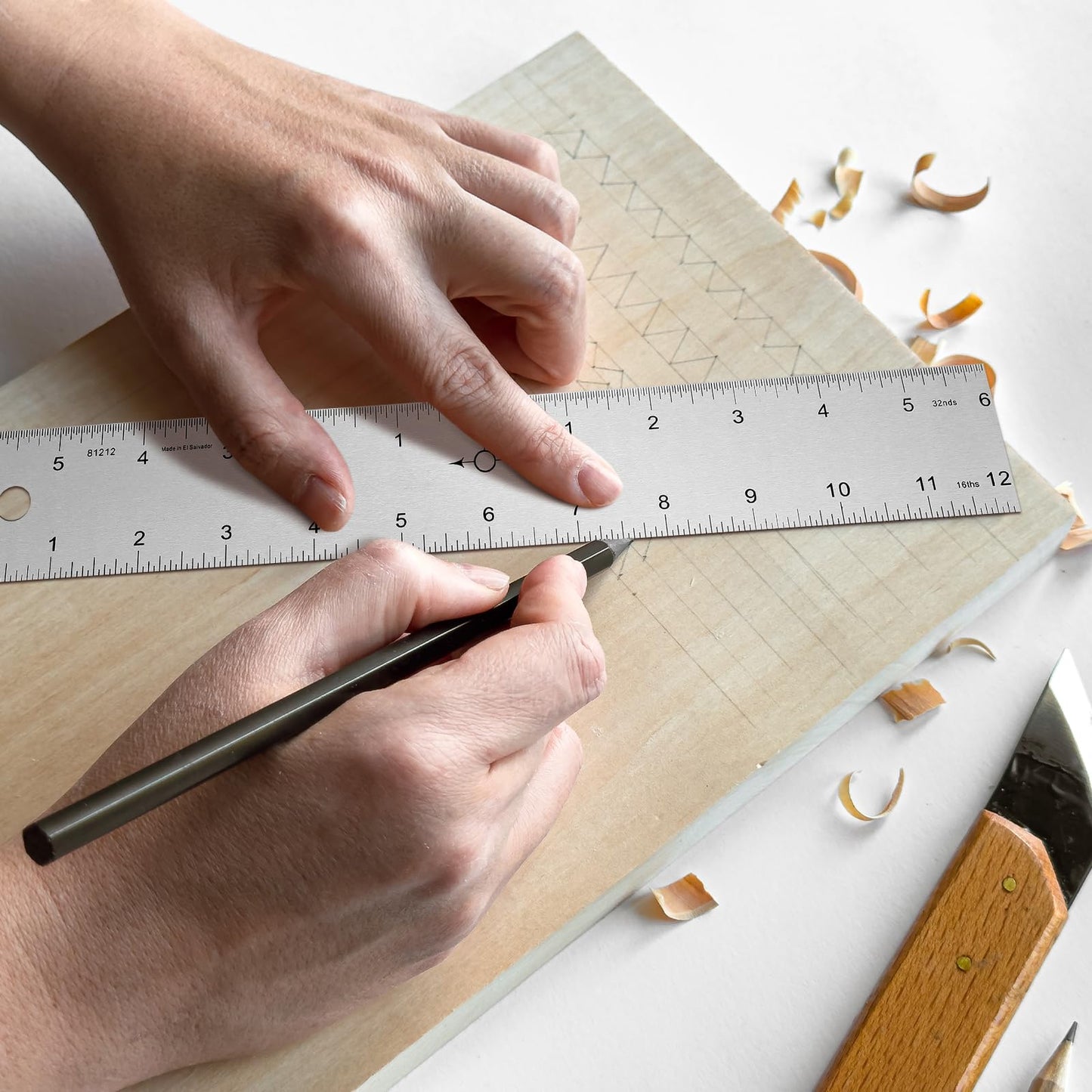 Tellegloww 2 Pack 12 Inch Center Finding Rulers Aluminum Metal Centering Ruler Tool Straight Edge for Woodworking Metal Work Construction and Around the Home