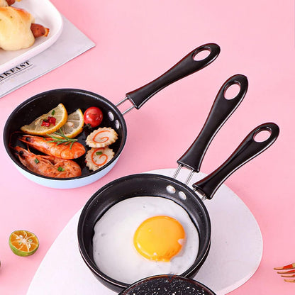 Dpofirs Mini Induction Frying Pan, 4.7in Single Egg Pan, Portable Pan with Heat Insulation Long Handle (Blue)