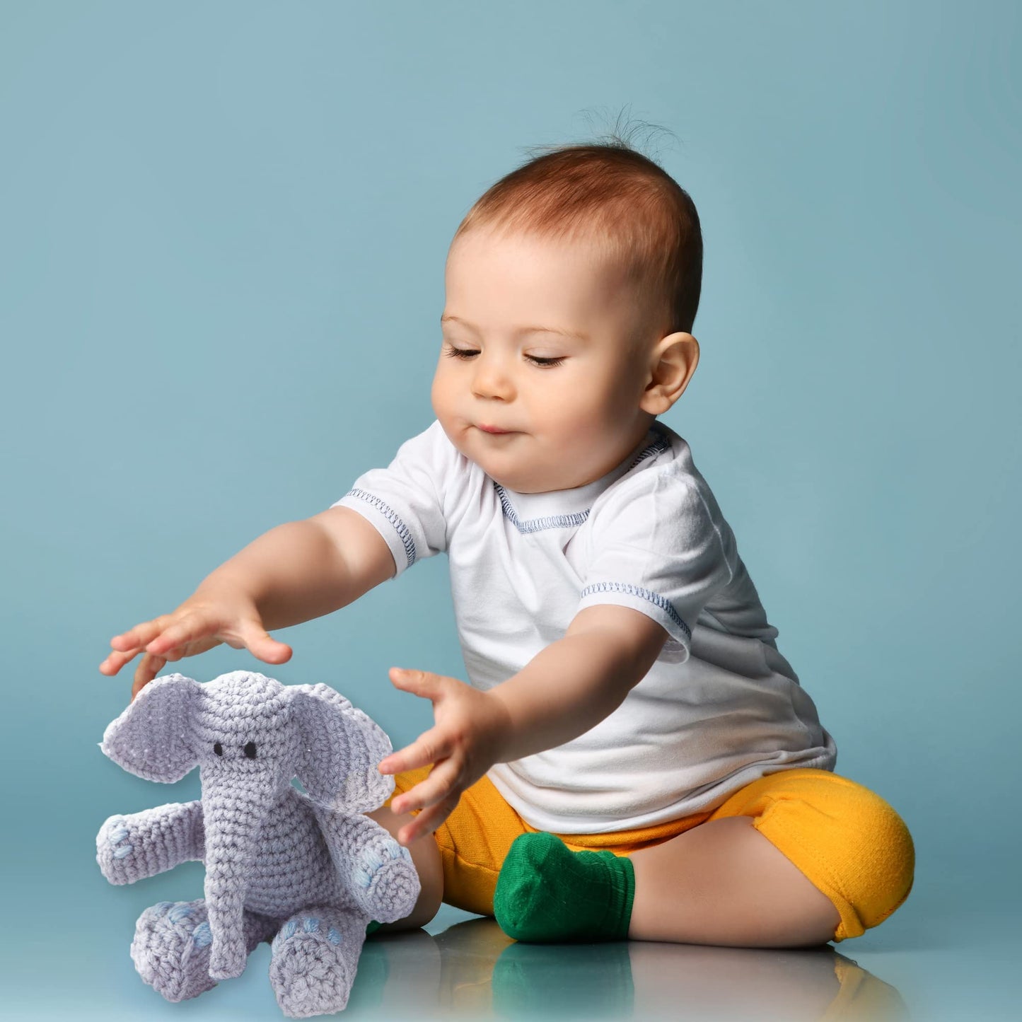 LEISURE ARTS Little Crochet Friend Animals Crochet Kit, Elephant, 8", Complete Kit, Learn to Animal Starter Kit for All Ages, Includes Instructions, DIY Amigurumi Kits