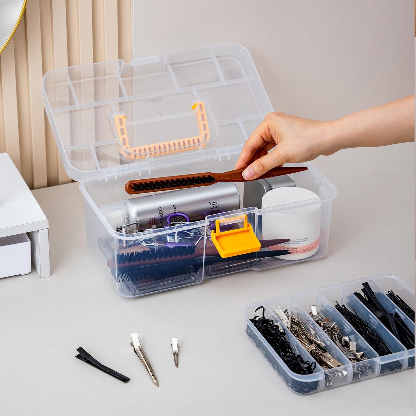 Vidifor Plastic Clear Portable Handled Storage Box with Adjustable Dividers Art Supply Organizer Multipurpose Home Utility Box for Craft, Sewing, Medicine, Makeup, Office Supplies (L, Clear)