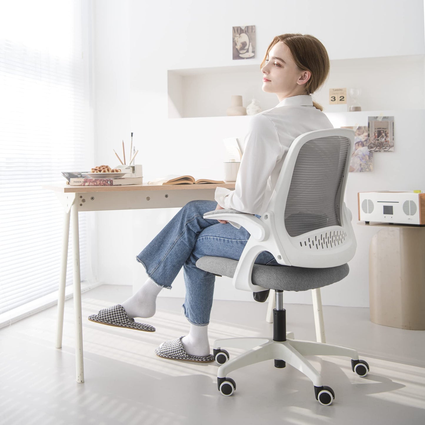 NEO CHAIR Office Desk Computer Gaming Ergonomic Chair with Lumbar Back Support Adjustable Height Swivel Wheels Flip-up Arms Mesh Chair for Home or Office (Grey)