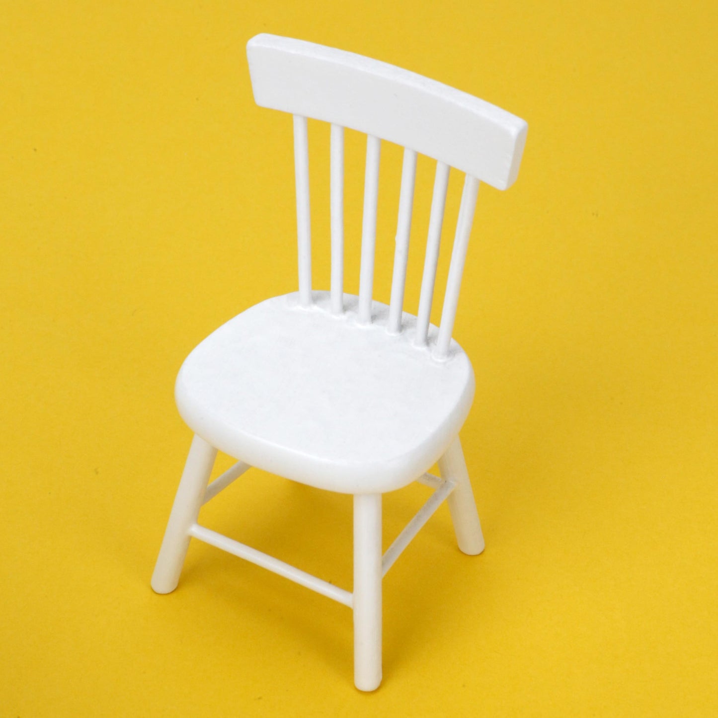 Miniature Dollhouse Dining Table and Chairs – Set 5pcs 1/12 Scale for Doll House, White Wooden Furniture Model, Mini Classic Decoration Accessories DIY Hobby Gift for Kitchen, Breakfast Room