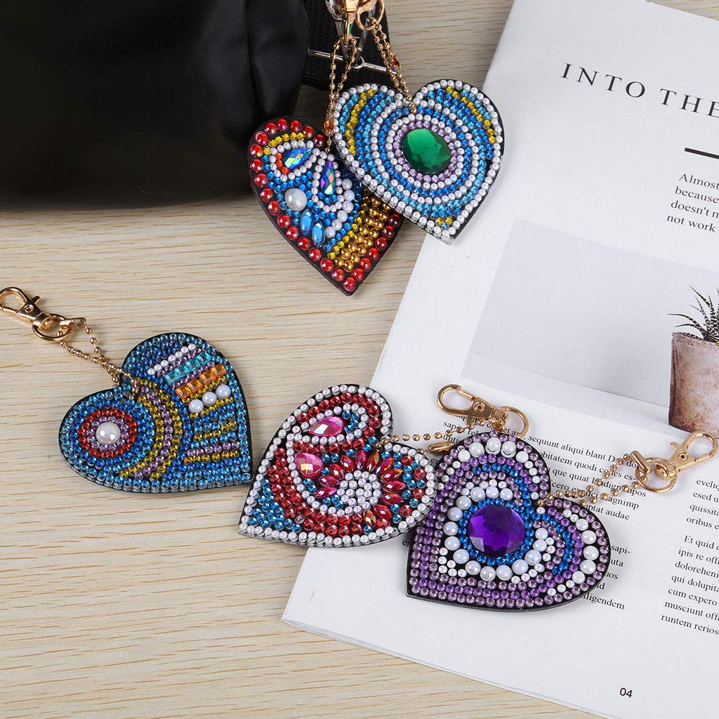 HXYQMMY 5PCS Diamond Painting Keychain -Diamond Art Kits for Adult Paint with Diamonds by Numbers Love Heart Pendant Diamond Art Keychains Crat