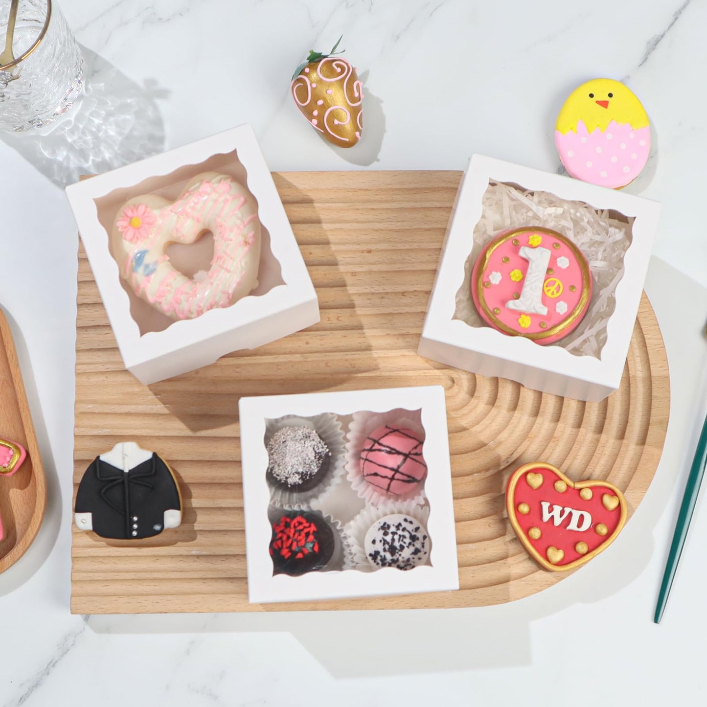 TEMLQPACK 100pcs 4x4x2 Inch Party Favor Boxes (Bakery/Chocolate/Donut)