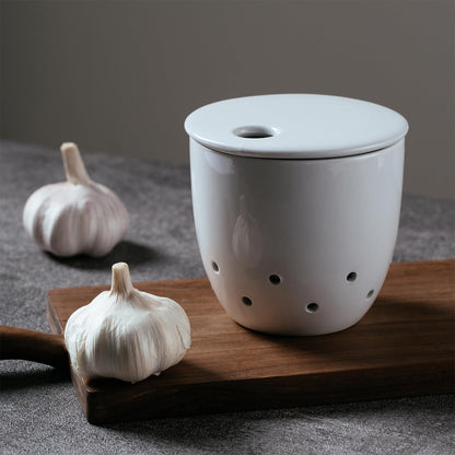 ABESTWARE Garlic Keeper with Lid, Garlic Holder with Ginger Grater, Ceramic Garlic Keeper, Modern Kitchen Countertop Organizer