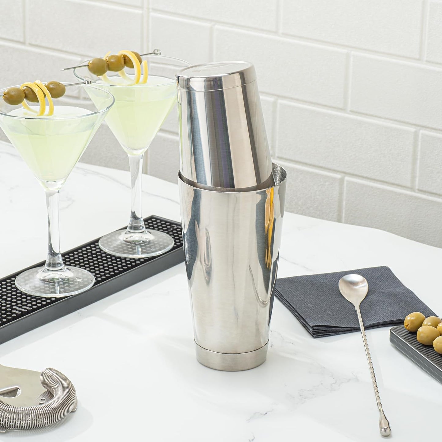 Restaurantware Bar Lux 16 Ounce Boston Shaker, Metal Cocktail Shaker, No Leak Stainless Steel Mixer