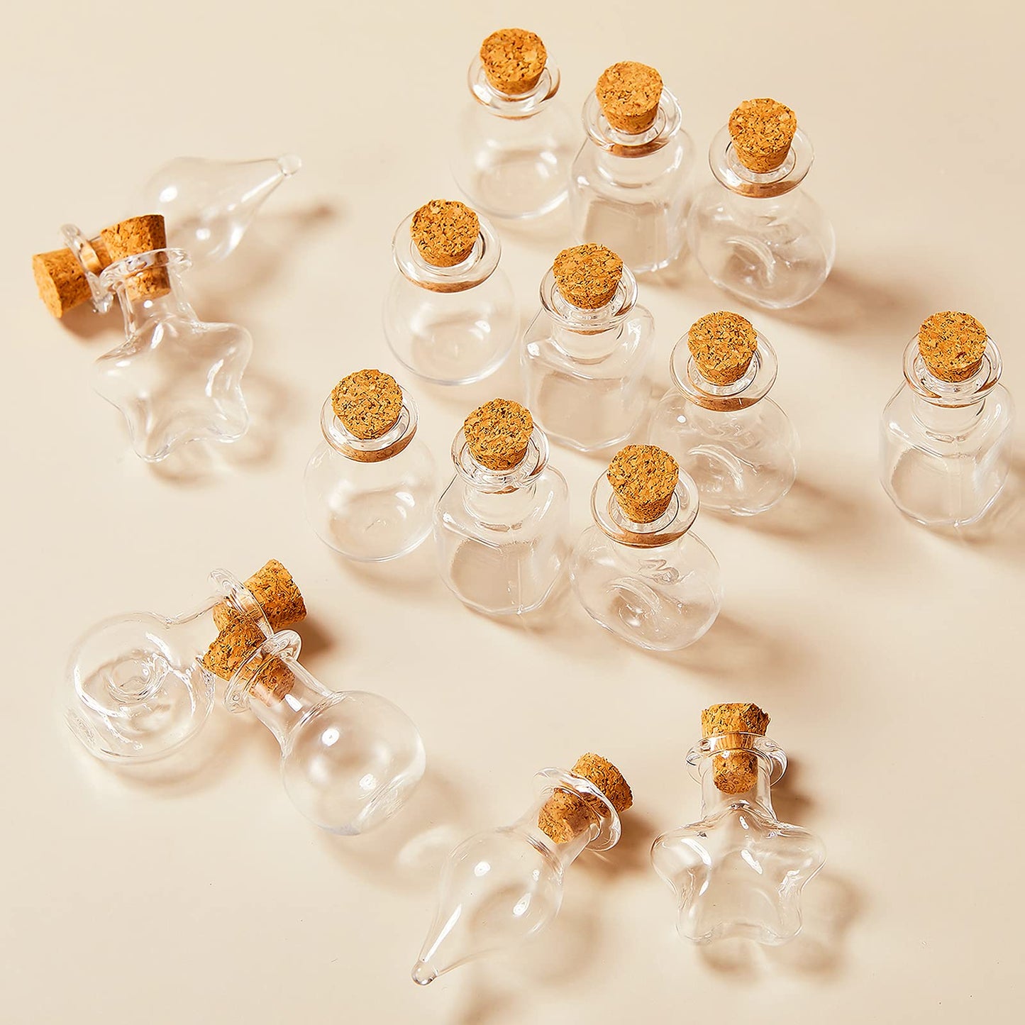 Patelai 50 Pcs Mini Glass Bottles Jars with Cork Stoppers Tiny Cork Glass Bottles Halloween Small Wishing Message Jars DIY Decor for Winter Christmas Party Wedding Baby Shower Favors(Classic Shape)