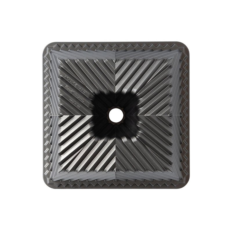 Nordic Ware Bundt Squared Pan, 10 Cup, Graphite