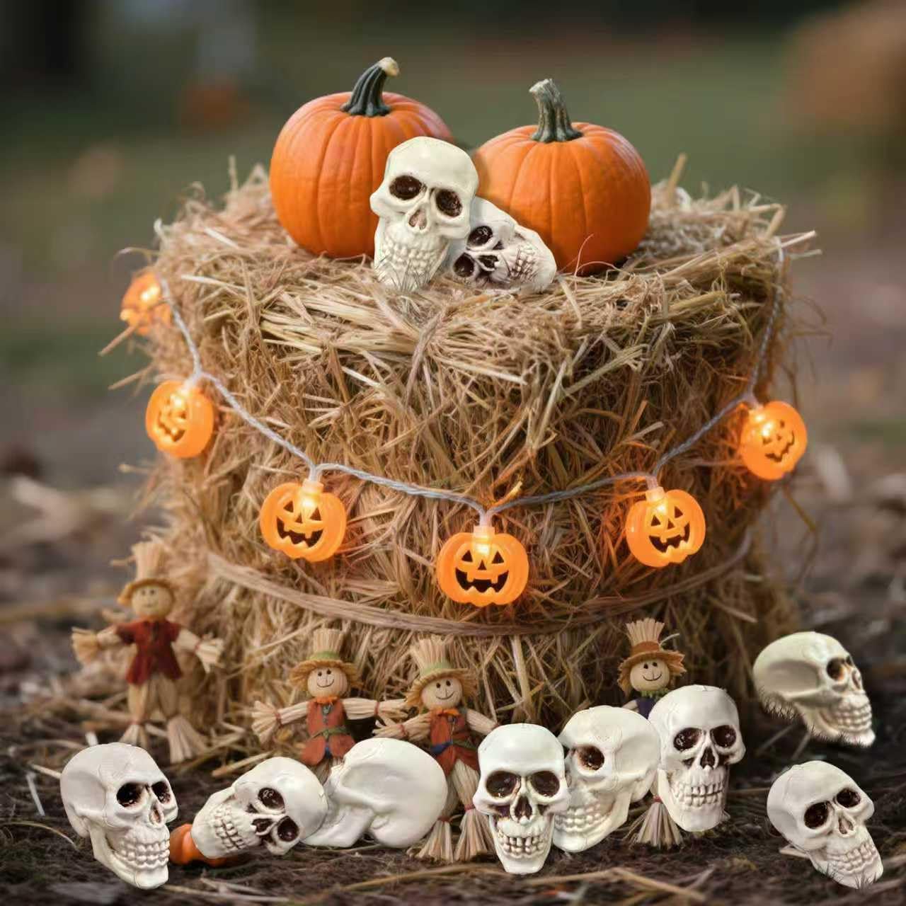 Zonlianxin Realistic Small Skeleton Heads 10pcs, Spooky Plastic Skulls for Halloween Decorations, Haunted House Props, Garden & Party Table Decor