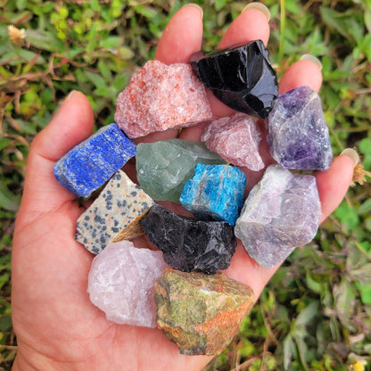 5.4lb Bulk Natural Rocks for Tumbling,Rocks Minerals Collections Raw Crystals Rough Stones for Polishing Gemstones Crystals and Healing Stones for Wicca Reiki (110-130pcs)
