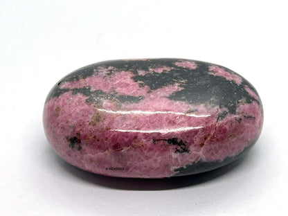 Wholesalegemshop Rhodonite Gemstone Carved Palm Stone/Pocket Palm Stone/Reiki Healing & Crystal Grid for Natural Body Chakra Balancing - Large Palm Stone Crystals