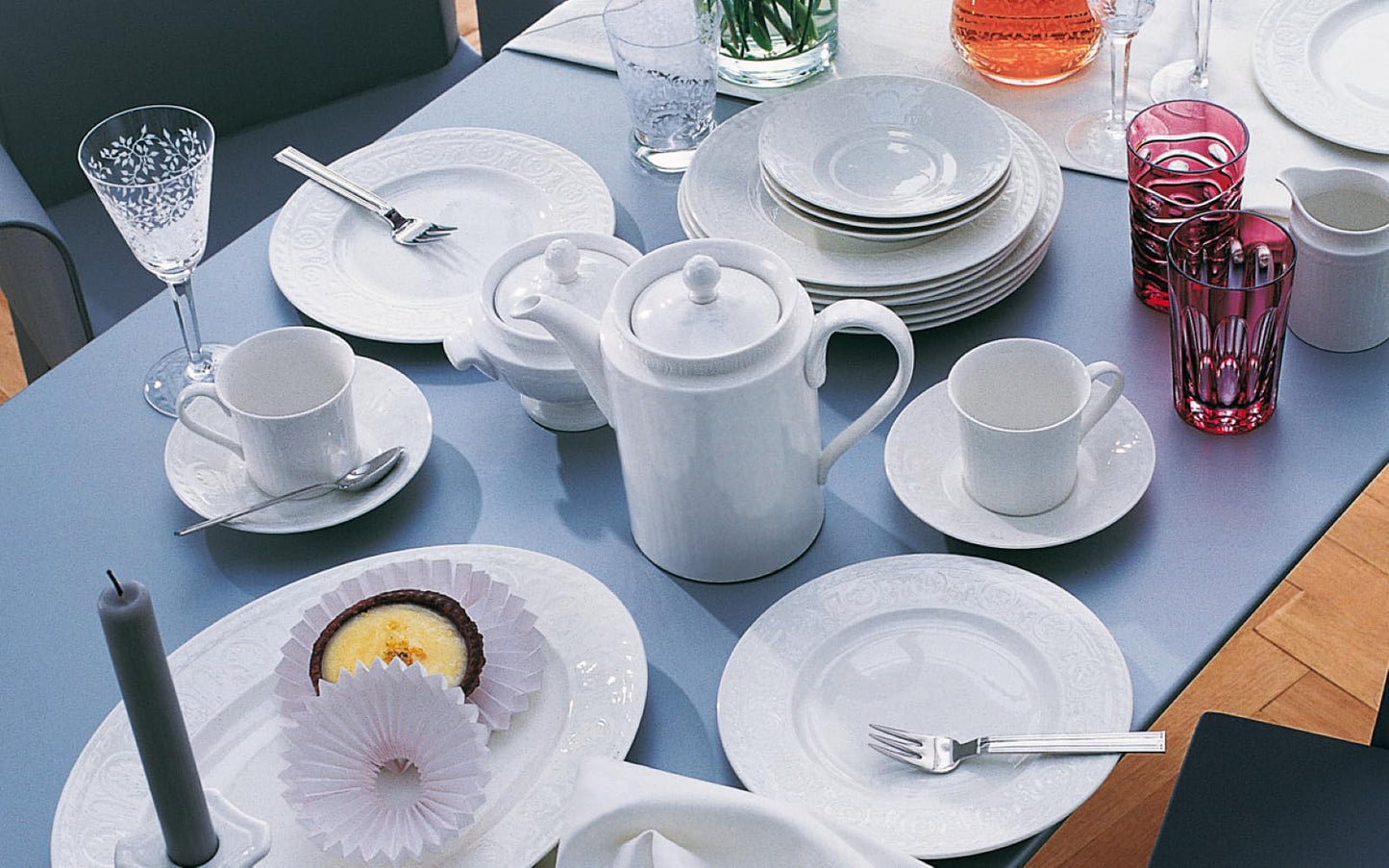 Villeroy & Boch Cellini Collection 24-Piece Dinnerware Set, Premium Porcelain, Made in Germany, Dinner Plate, Salad/Breakfast Plate, Bowl, Mug, White