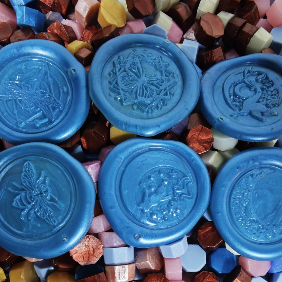 Wax Seal Stamp Kit, 6 Pcs Wax Seal Stamp Head 1 Wooden Wax Seal Kit, Sealing Wax Stamp Seal Set Include Bee, Butterfly,Cat, Dragonfly, Wolf, Bird Sealing Wax Stamps for Wedding Invitation (6A)