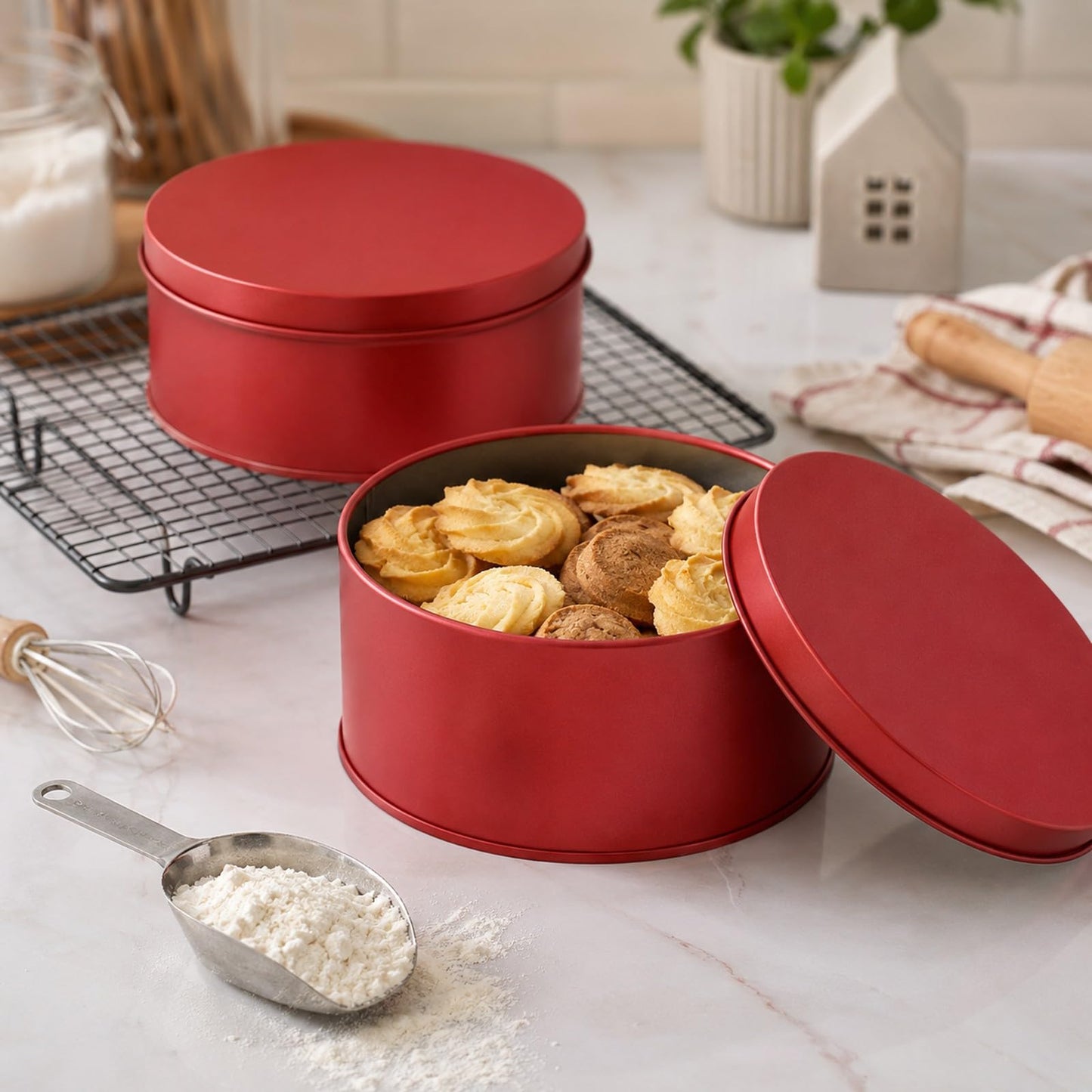 LUOZZY 3 Pcs Round Metal Cookie Tins Red Candy Storage Containers For Baking Pastries Craft Supply And Holiday