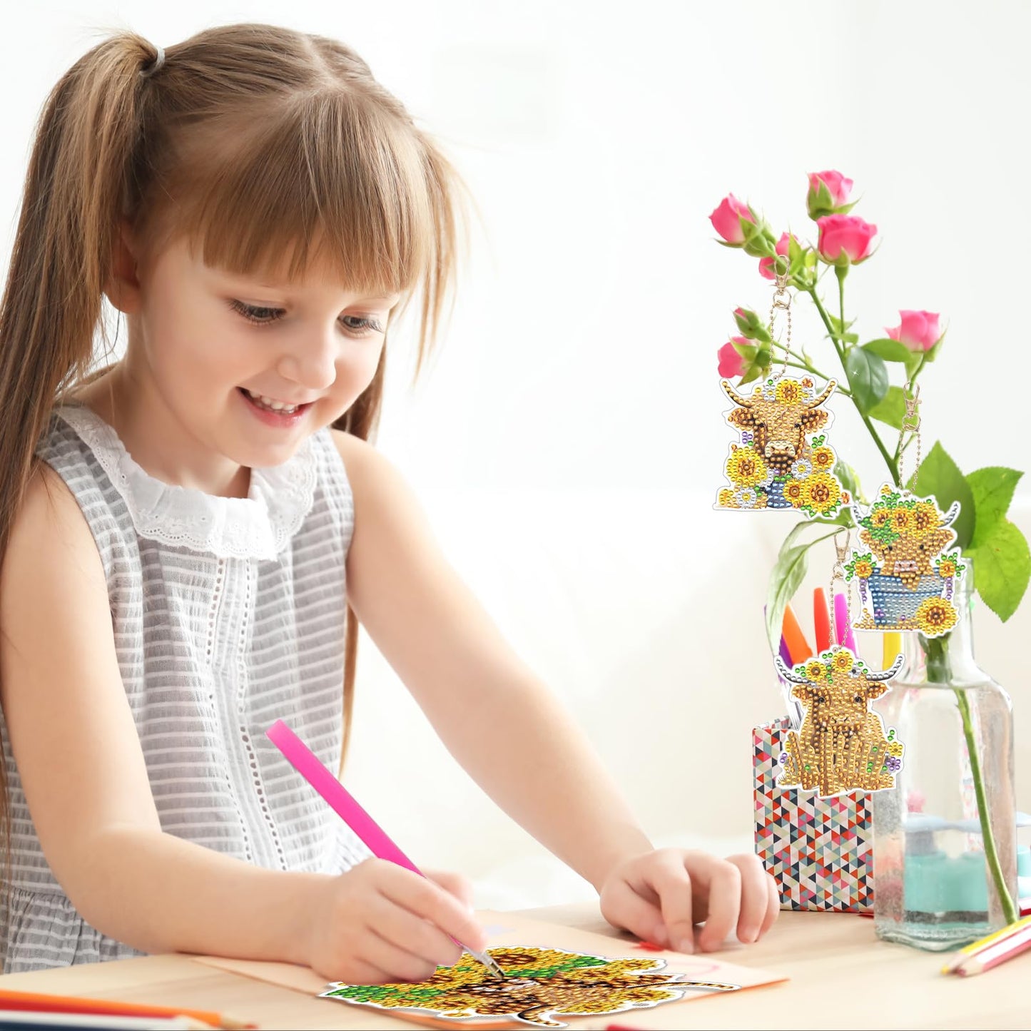 Highland Cow Diamond Painting Keychains - 12PCS 5D Diamond Art Painting Keychains Kits Cow Diamond Painting Art Acrylic Hanging Pendant DIY Diamond by Numbers Keychain DIY Crafts Kits for Teen Adults
