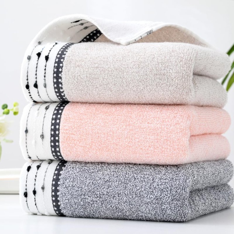 YiLUOMO Grey Hand Towels Tiny Furball Decorative Design Super Soft 100% Terry Cotton Highly Absorbent Bathroom Hand Towel for Home, Hotel, Spa, Pool, Gym 13 x 29 Inch, 2 Pack
