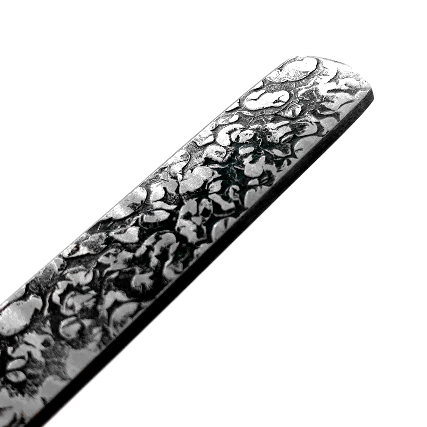 KAKURI Kiridashi Knife 18mm Right Hand for Woodworking, Marking, Scribing, Carving, Whittling, Professional Hand Forged Razor Sharp Japanese Carbon Steel Blade with Hammered Pattern, Made in JAPAN