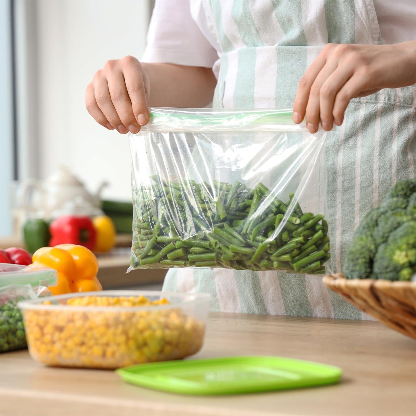 PATIKIL 8.7"x2"x5.3" Reusable Freezer Bag, 3 Pcs Leakproof Zip Food Storage Stand Up Bags Fridge Snack Vegetable Fruit Ice Container for Long-Lasting Freshness, Black