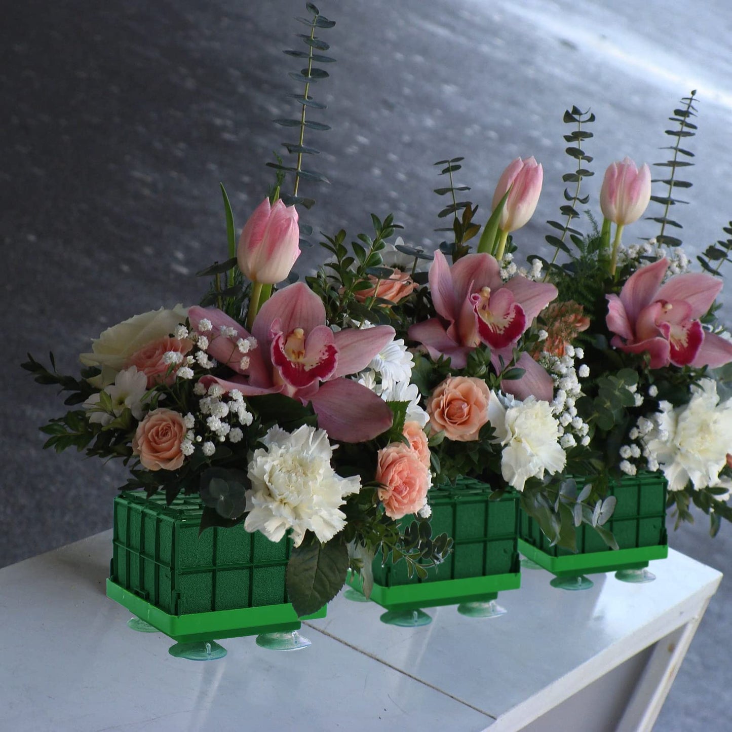 Boao 2 Pieces Floral Foam Cage Rectangle Flower Cage Holders with Floral Foam Flower Arrangement Supplies for Fresh Flowers Wedding Decorations 4.3 x 4.3 x 3.5 Inch
