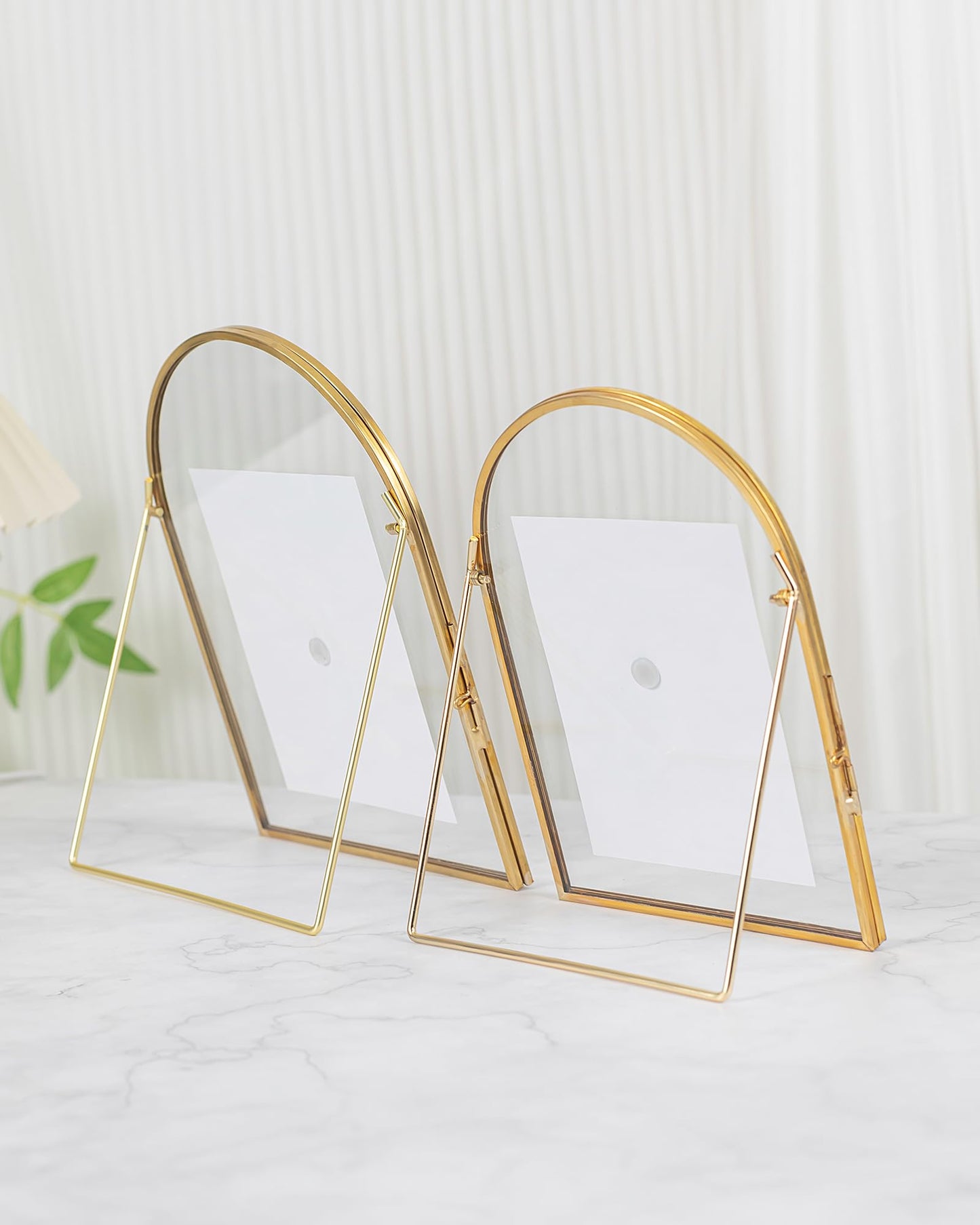 Jajamy Set of 3 Gold Floating Picture Frame, 4x6, 5x7, 6x8 Arched Glass Floating Frames, Vintage Brass Gold Picture Frame for Artwork Photos Tabletop Display