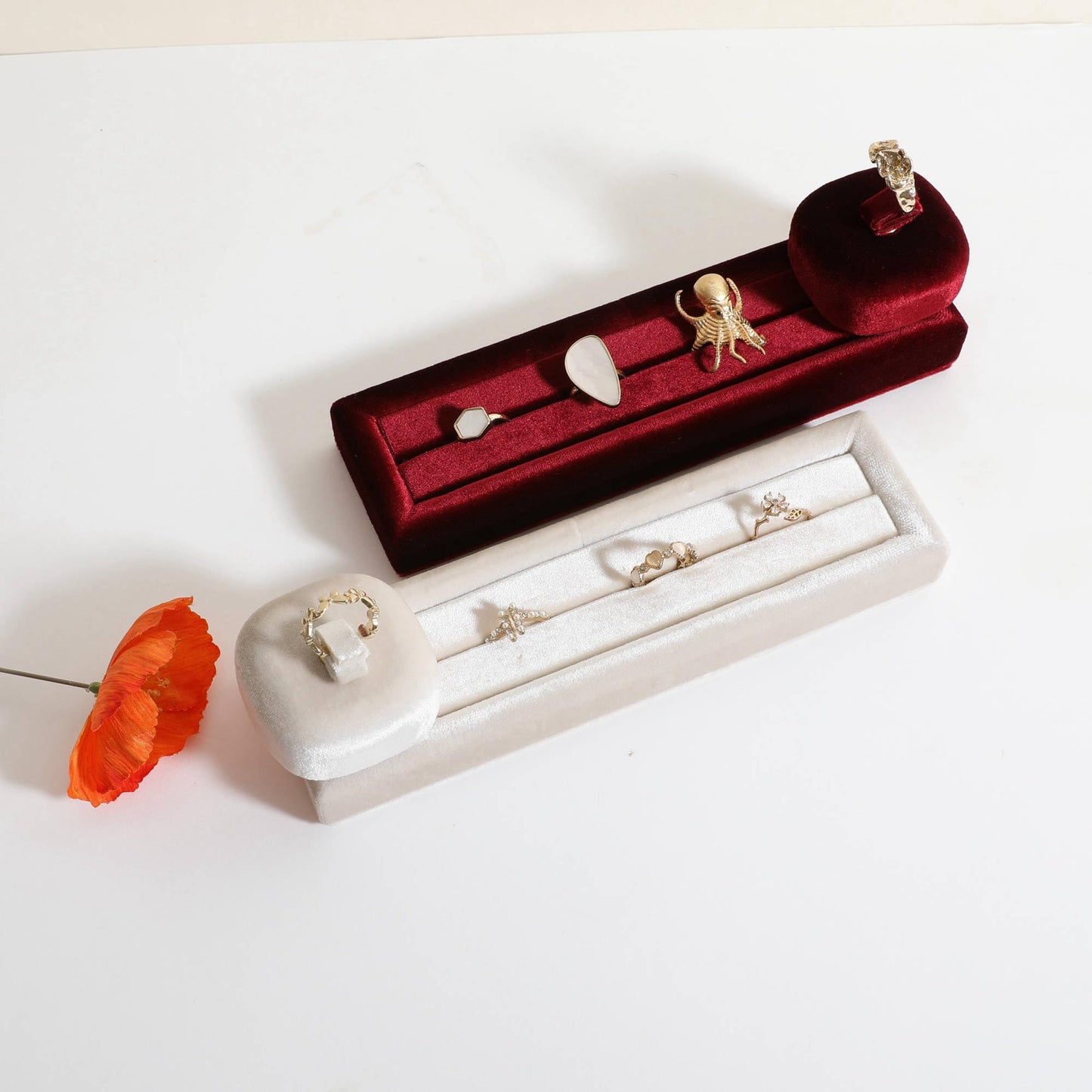 CHISTOR Cute Single Ring Holder for selling, Velvet Ring Display Stand for Jewelry Show, Jewelry Storage Display【Beige】