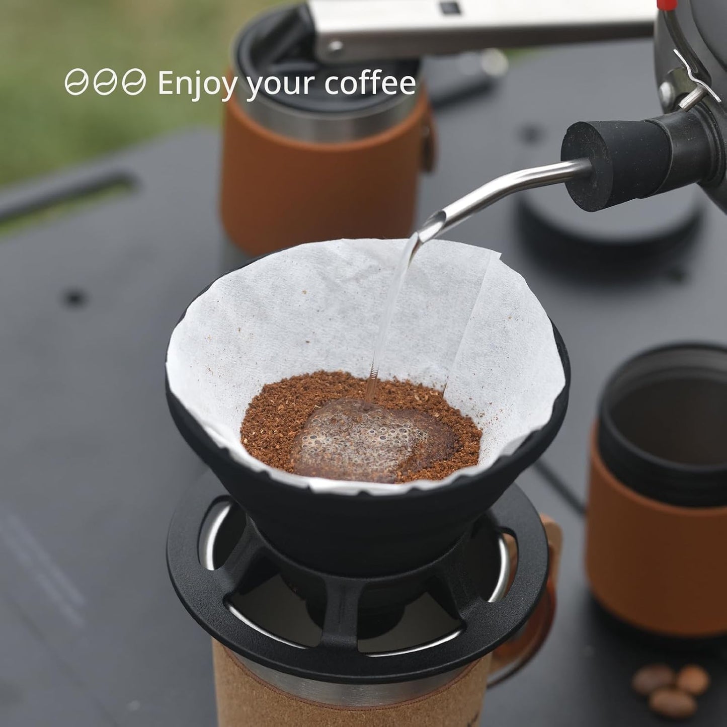 Collapsible Coffee Dripper - Silicone Reusable Pour Over Coffee Maker for Camping, 1-2 Cup (Black)