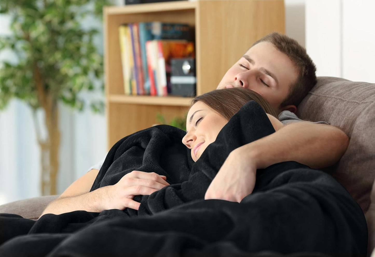 Utopia Bedding Fleece Blanket - Ultra Soft & Warm Queen Size (90x90 Inches) | Cozy All-Season Home Decor in Black
