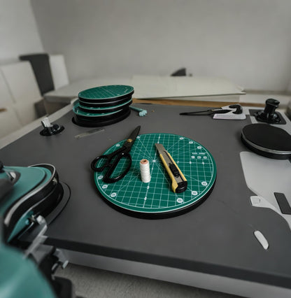 KING-KONG Round Rotary Cutting Mat, Green, 9.8 Inch, Self-Healing, for Crafts, Leather, and Advertising
