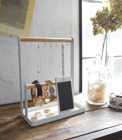 YAMAZAKI home 2311 Accessory Stand, Jewelry Holder & Organizer Storage, One Size, White