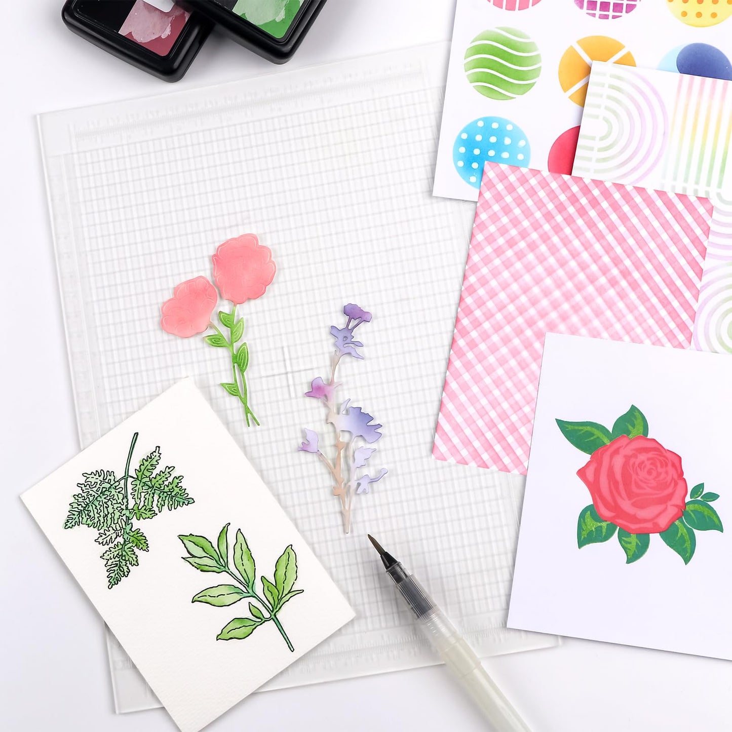 A4 Clear Photopolymer Sticky Mat for Stencil Stamp, Reusable Anti-Slip Grip Mat, Multi-Use Non-Slip Clear Photopolymer Craft Low Tacky Mat for Card Making Hold Your Cardstock in Place When Stamping