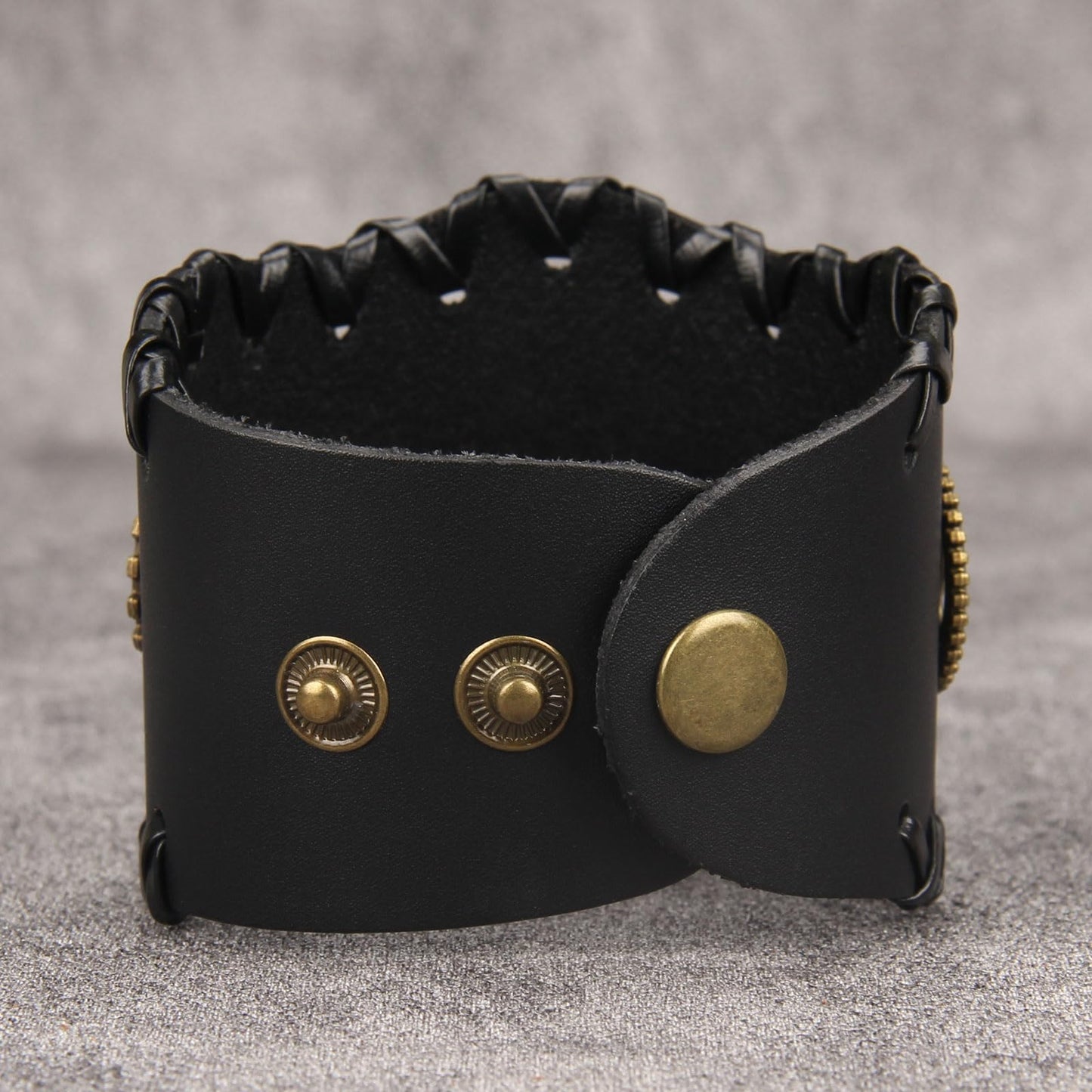 GelConnie Mens Bracelets Leather Cuff Steampunk Alloy Gear Leather Wristbands for Men Women Bracelets Cuff Bangle Jewelry