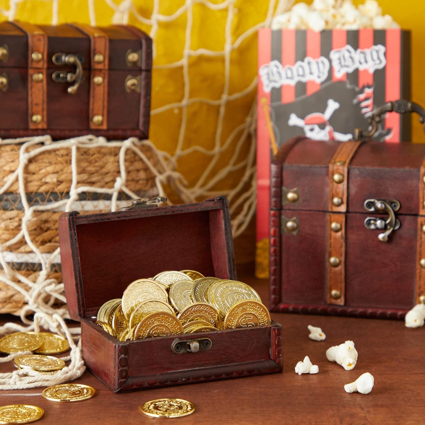Juvale Treasure Chest Storage Boxes - Dark Brown Wood, Antique Style, Set of 3 - Pirate Chest Decor & Treasure Box for Classroom, Party Decorations & Kids Toy Organization