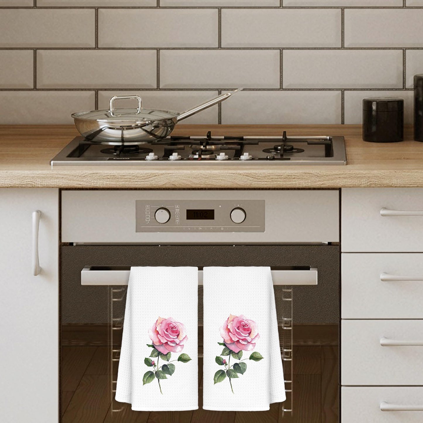 CIOJUNE Roses Flowers Floral Kitchen Towels Set of 2 - Roses Flowers Decorative Hand Towels for Bathroom Decor Dish Towels for Kitchen Floral Hand Towels, 16x24