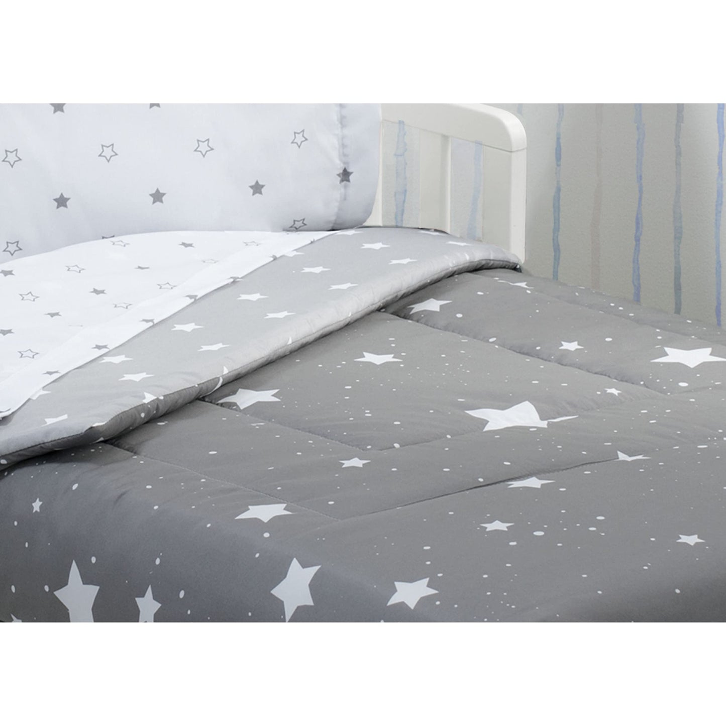 Delta 4-Piece Reversible Toddler Bedding Set - Fitted Sheet, Top Sheet, Pillowcase, 2-in-1 Comforter - For Boys, Dusty Skies & Grey Stars