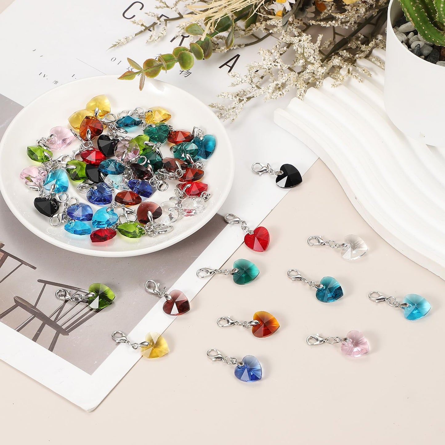 uxcell 15 Pcs Heart Stitch Markers, Locking Crystal Crochet Stitch Marker for Knitting, Heart Clip-on Charm for DIY Handcraft Jewelry Necklace Making, Olive Green