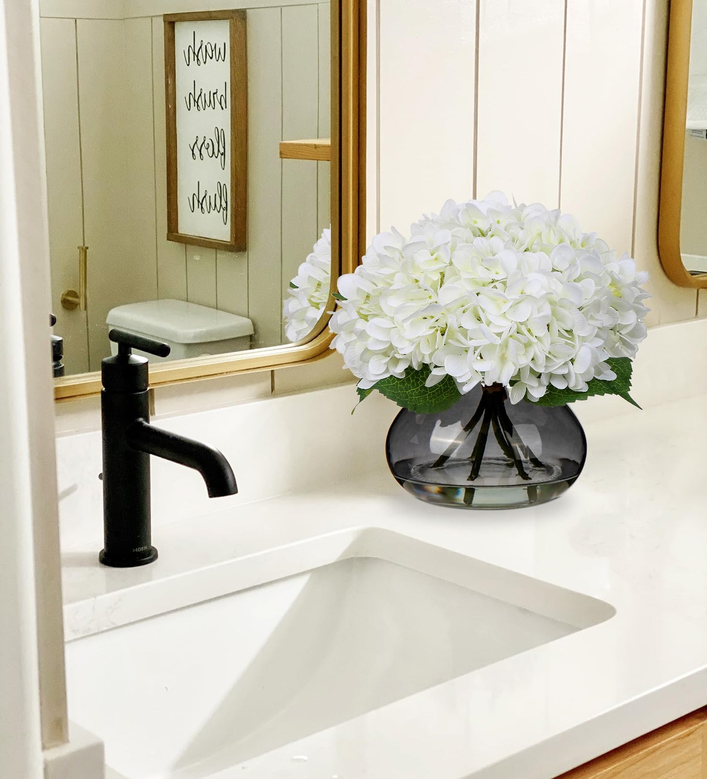Hollyone Hydrangea Artificial Flowers with Glass Vase White Silk Faux Flowers Arrangements with Faux Water Fake Floral Bulk Bouquet for Home Decor Table Centerpiece Decorations